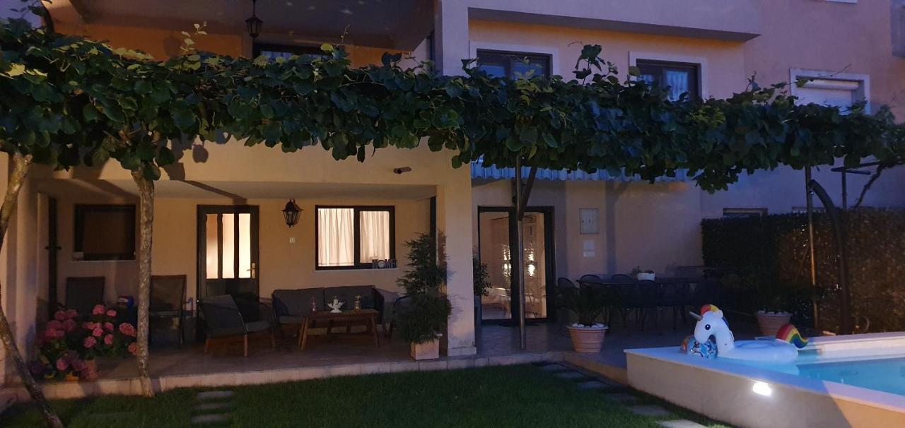 Apartman Karla Mostar Bagian luar foto