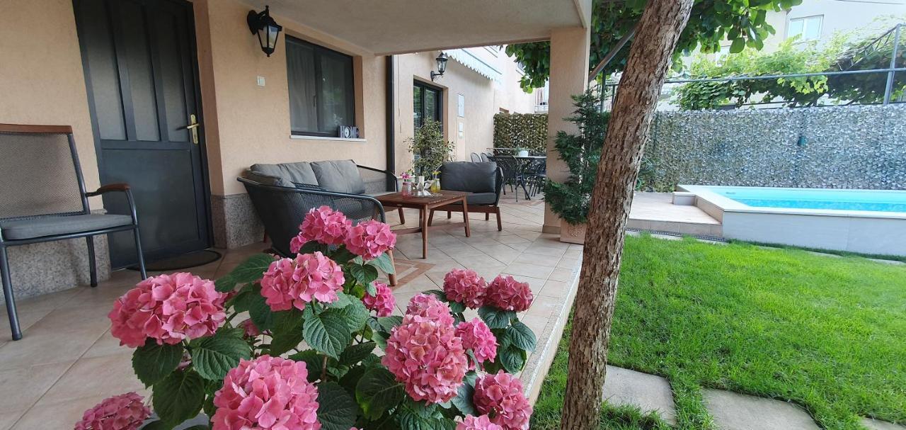Apartman Karla Mostar Bagian luar foto
