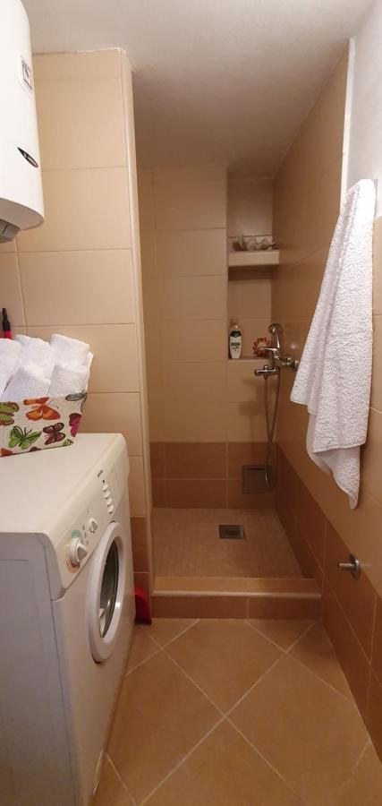 Apartman Karla Mostar Bagian luar foto