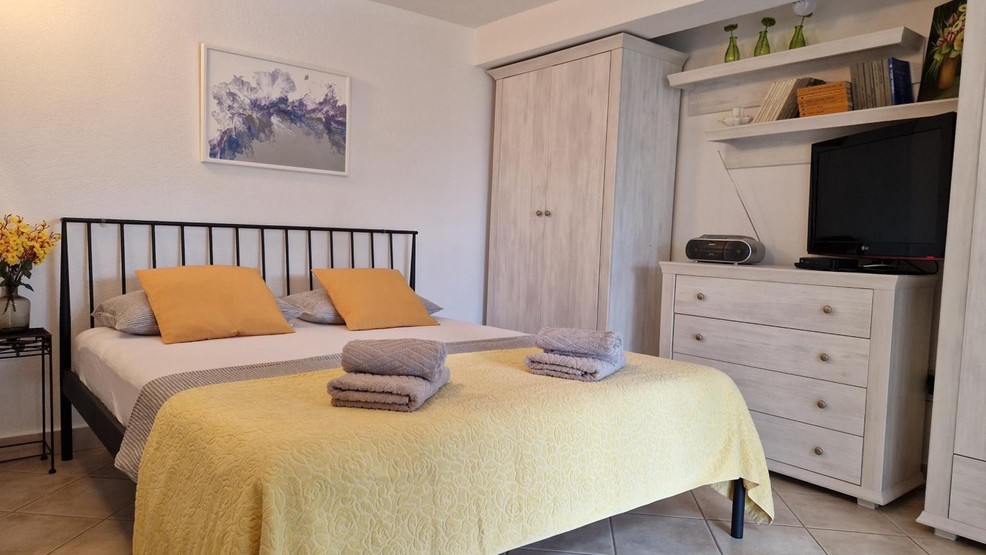 Apartman Karla Mostar Bagian luar foto